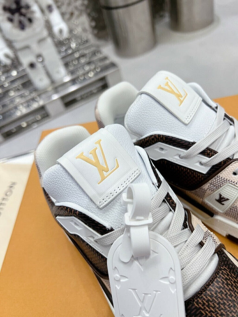 Trainer
